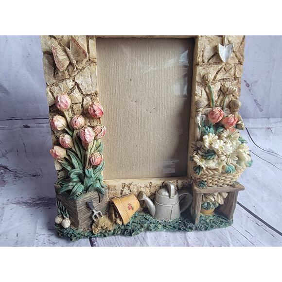 3D Gardener Design On Distressed-Stone Resin Tabletop Frame Fits 3x4.5" - Picture 2 of 10